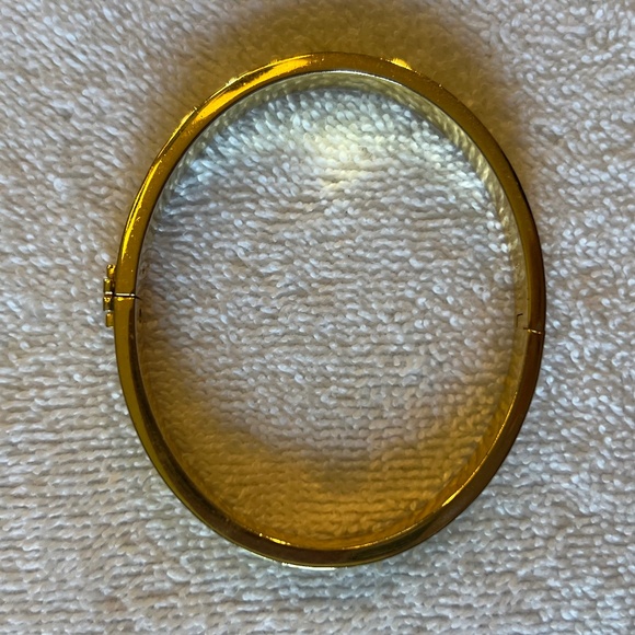 Tory Burch Kira Enamel Bracelet - Picture 6 of 9